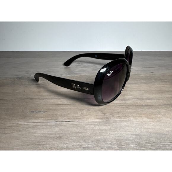 Vintage Ray-Ban RB4098 Black Oval Sunglasses Made in USA Bausch & Lomb Era - Picture 1 of 6